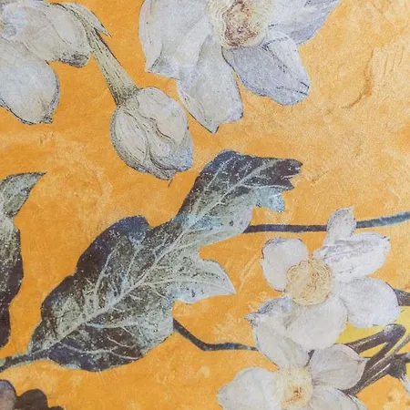 Апартаменти Location Centre In Historic Building With Free Garage Parking *