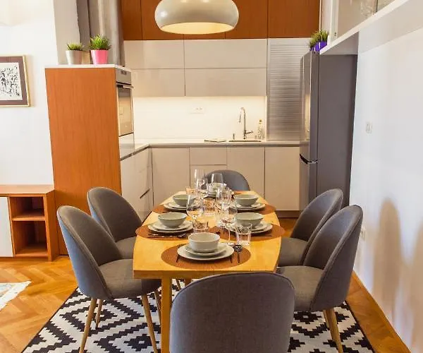 Location Centre In Historic Building With Free Garage Parking Apartman Ljubljana