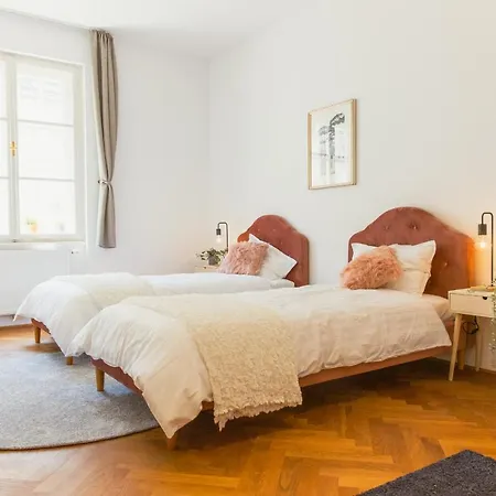 Location Centre In Historic Building With Free Garage Parking Apartment Ljubljana